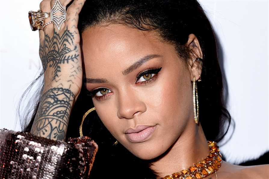 Rihanna-8-11-16